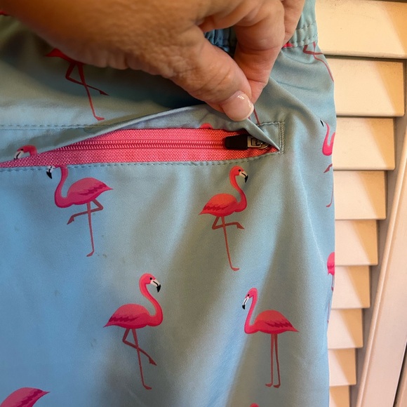 🦩 Men’s Bathing Suit Size XL - Picture 4 of 5